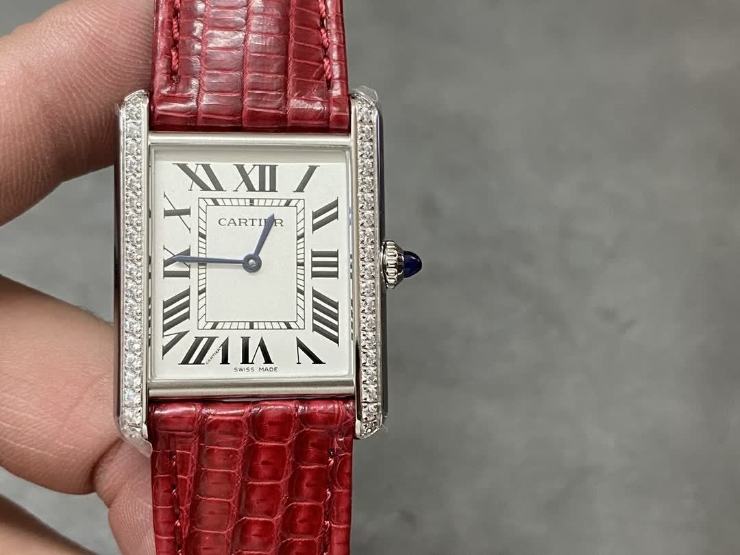Cartier Tank Must