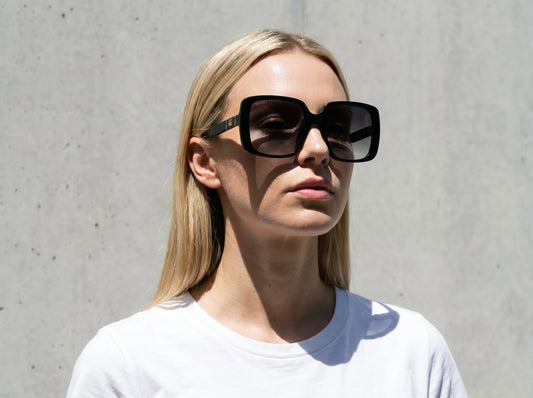 Gucci GG0632SA 001 Women's Sunglasses - Black Frame, Grey Lenses Sunglasses