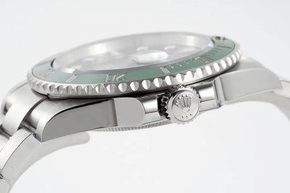 Rolex Submariner Date 126610LV 'Starbucks MK1' Acciaio Inossidabile Quadrante Nero (2023)